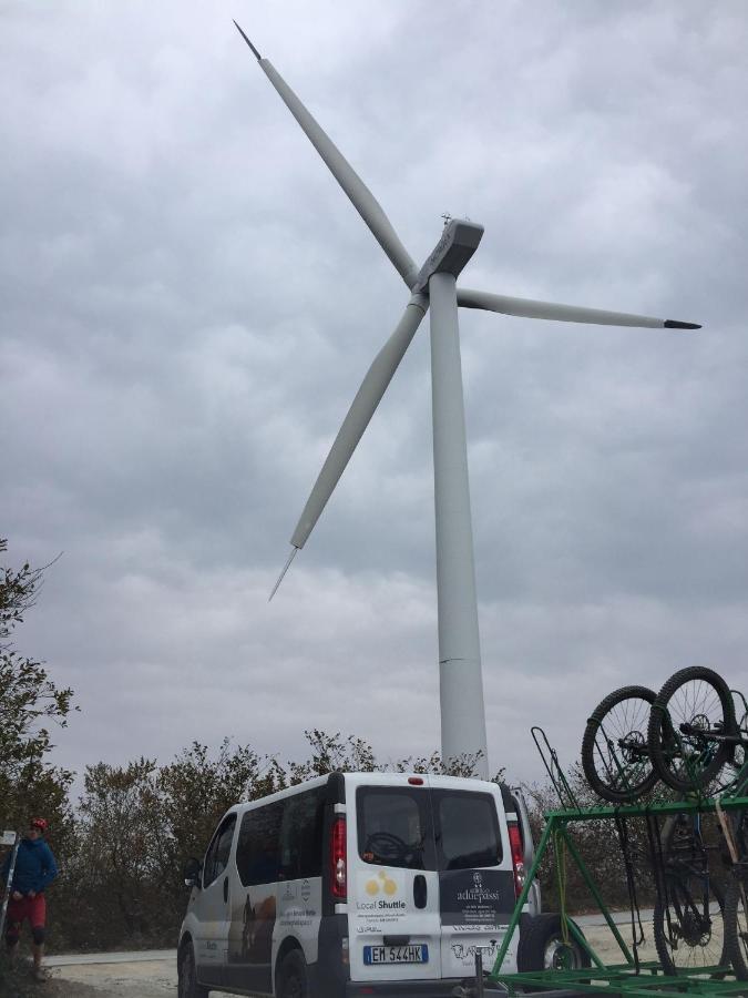Albergo Aduepassi & Servizio Bike Shuttle 菲纳莱利古雷 外观 照片